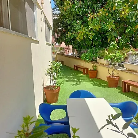 Port - Juvenil Hostel
