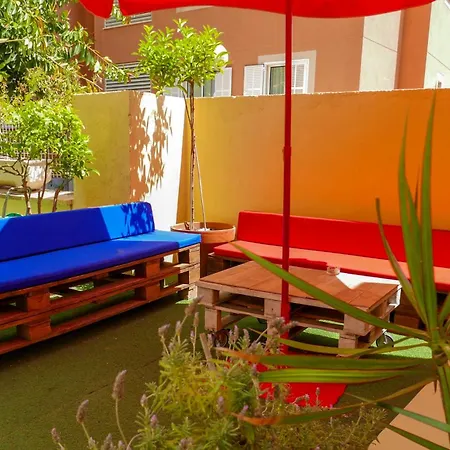 Port - Juvenil Hostel
