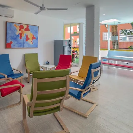 Hostel Port - Juvenil