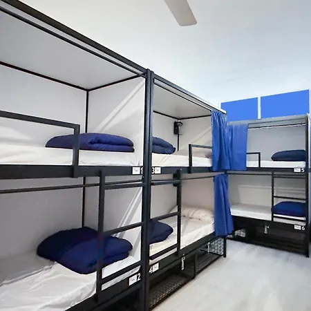 Port - Juvenil Hostel
